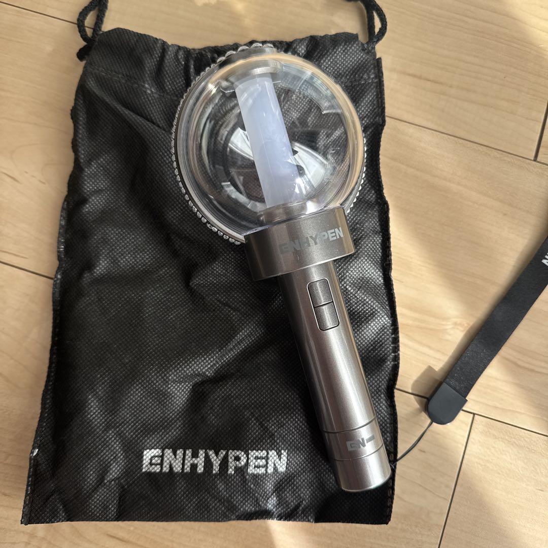 

[USED] ENHYPEN penlight with storage bag
