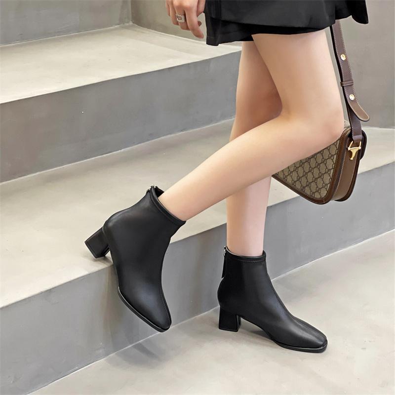2024 Spring and Autumn New Fashion Round Head Solid Leather Surface Simple Back Zipper Versatile Women's High Heel Naked Boots
