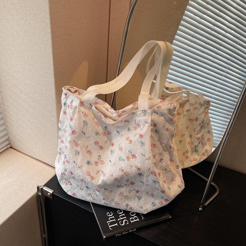 Niche Literary Floral Cloth Bag Women's Summer New Large-capacity Leisure Tote Bag Versatile Commuter Bag