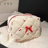 Fashion Flower Quilted Makeup Storage Bag Portable Travel Organizer Cosmetic Toiletry Pouch Cute Make Up Handbag Clutch Purse