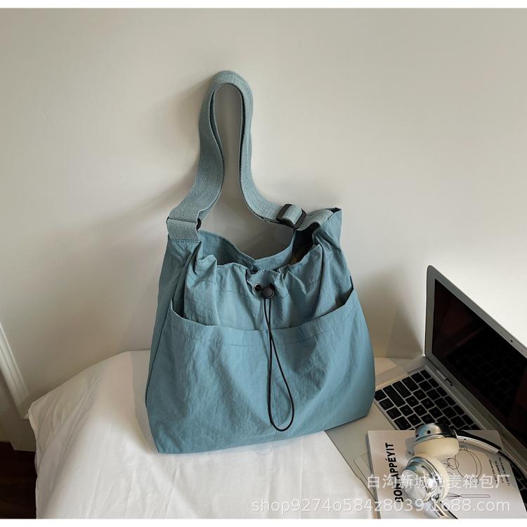 New Fashion Drawstring Shoulder Women's Bag Internet Celebrity Pleated Nylon Messenger Bag Korean Version Niche Casual Literary Tote Bag