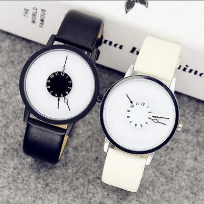 Trendy Unisex Couple Watch Wristwatches Soft Dial Quartz Watch Black Lovers White Leather Strap Men Watch Simple Silicone for Women Ladies