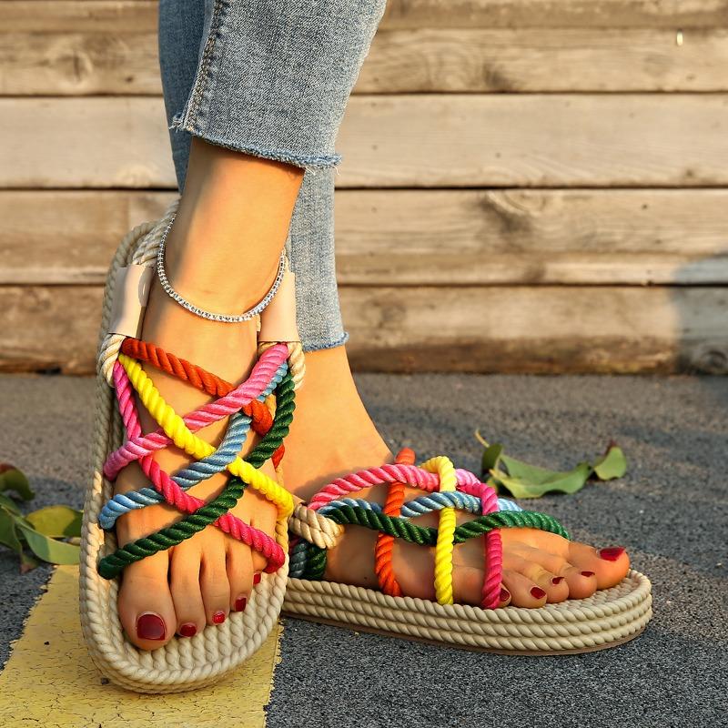 2025 New Casual and Comfortable Shoes for Women Breathable Flat Sandals Strappy Heels Shoes Anti-Skid Beach Sandals Slipper