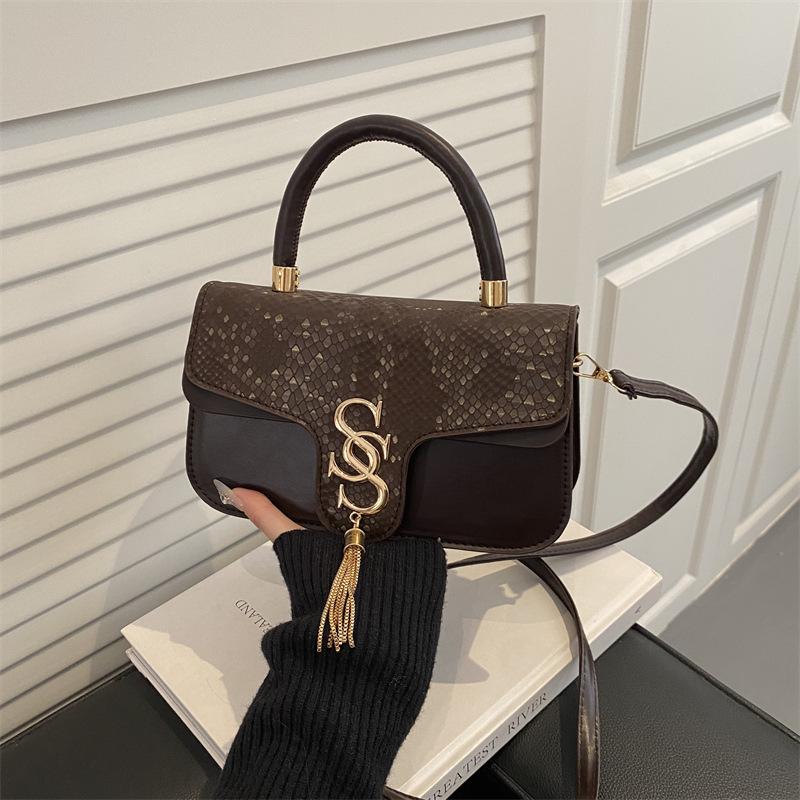 Autumn New Bag Women's Fashion Trend Casual Niche Shoulder Bag Simple Foreign Style Shoulder Messenger Bag
