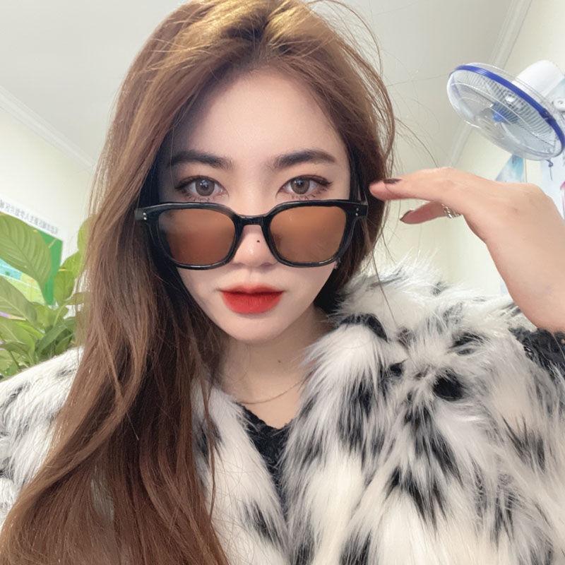 Korean Style Fashionable Black Frame Brown Sunglasses Women's Summer Sun Protection 2024 New round Face Big Face Slimming Net Red Sunglasses