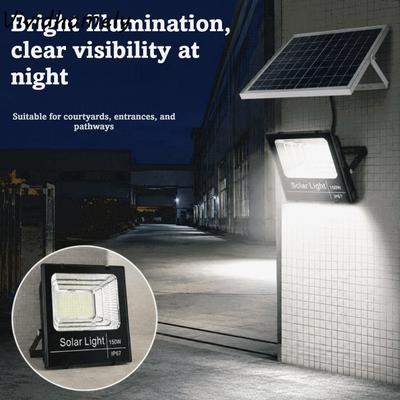 IP67 Waterproof Solar Flood Lights Adjustable Angle 1000mAh Capacity Remote Control Spotlight 15W Power Solar Reflector