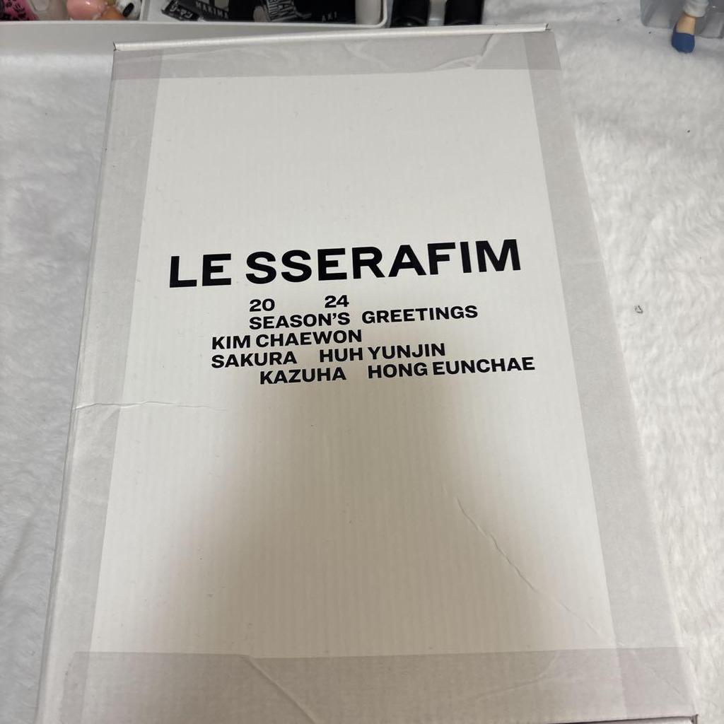 [USED] LE SSERAFIM 2024 Season's Greetings
