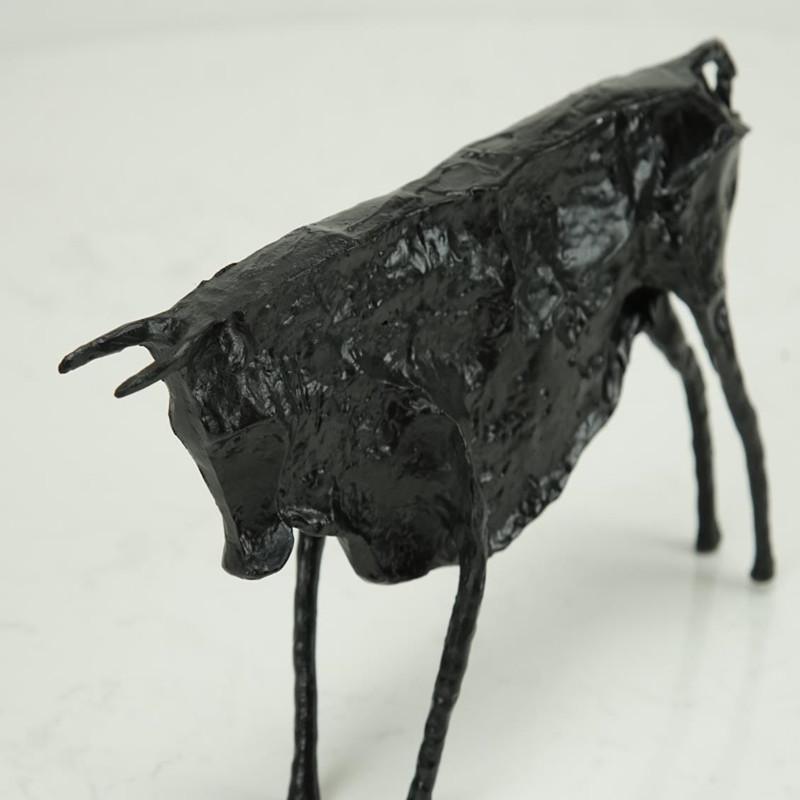 Picasso's Famous Sculpture of The Iron Cow, Abstract Art Cast Iron Black Cow Statue, Home Decoration, Gifts, Art Ornaments