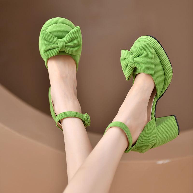 Dicker Absatz High Heels Mode schön hohl einzelne Schuhe Damen Frühling neu kleine französische Mary Jane Sandalen