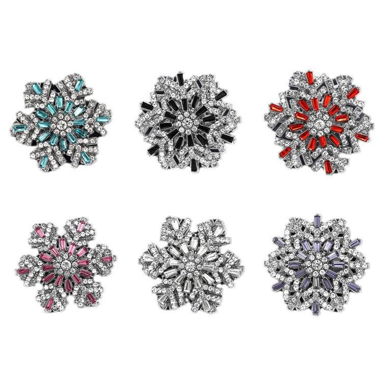 Rotatable Crystal Snowflake Brooch - Women's Elegant Corsage Accessory