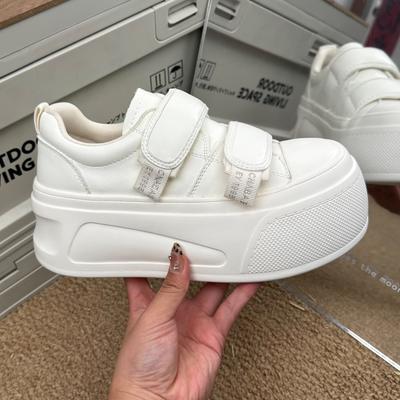Thick-soled Heightening Casual Little White Shoes Women's Winter New Round Head Soft Sole Versatile Skirt Board Shoes