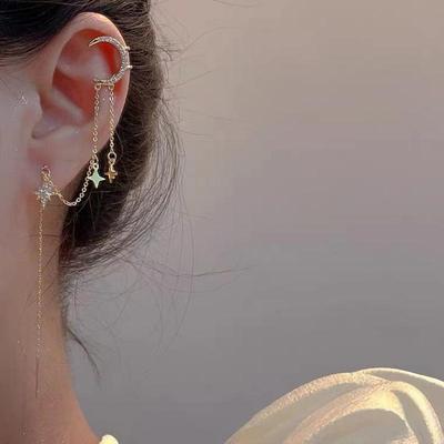 Kpop Goudkleurige Strass Maan Ster Clipoorbellen voor Vrouwen Eenvoudige Vlinder Nep Kraakbeen Lange Kwast Oor Cuff Sieraden Cadeaus