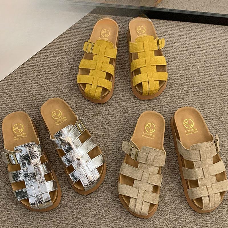 Nový styl plážových bot s měkkou podrážkou, uzavřenou špičkou a designem s výřezy