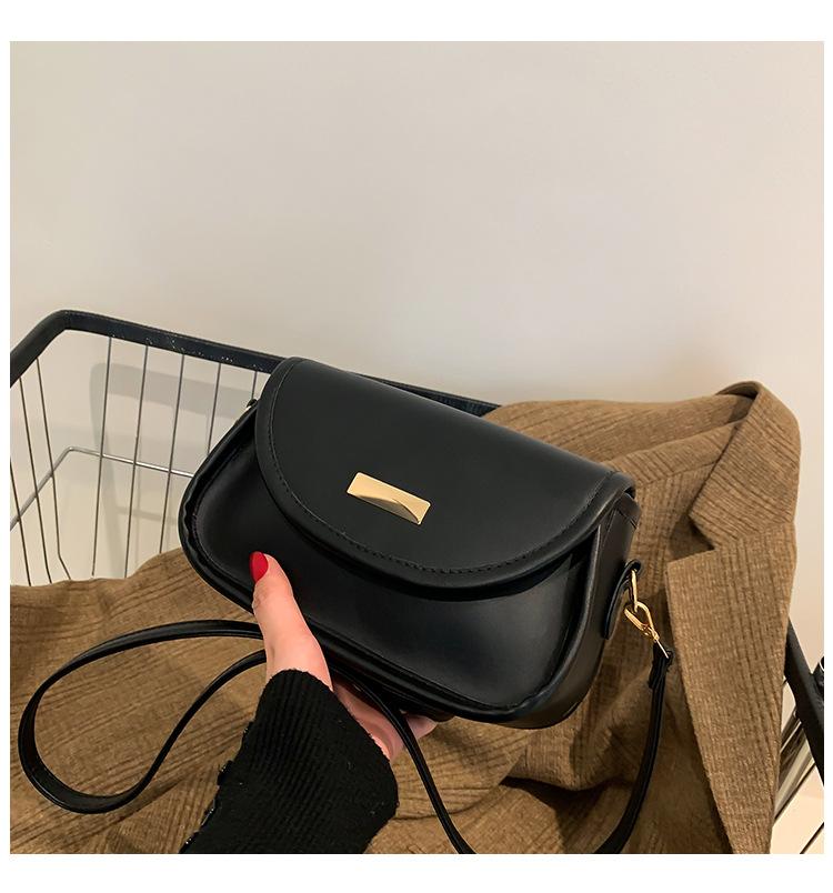 Women's bag textured handbag 2025 autumn new simple small square bag fashionable solid color shoulder messenger bag