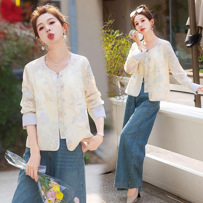 

Весна 2025 Новая женская куртка в китайском стиле G с тяжелой вышивкой, застежками-лягушками и дизайном в стиле колор-блок - Ретро-мода (YW8995) M (45-55 kg)