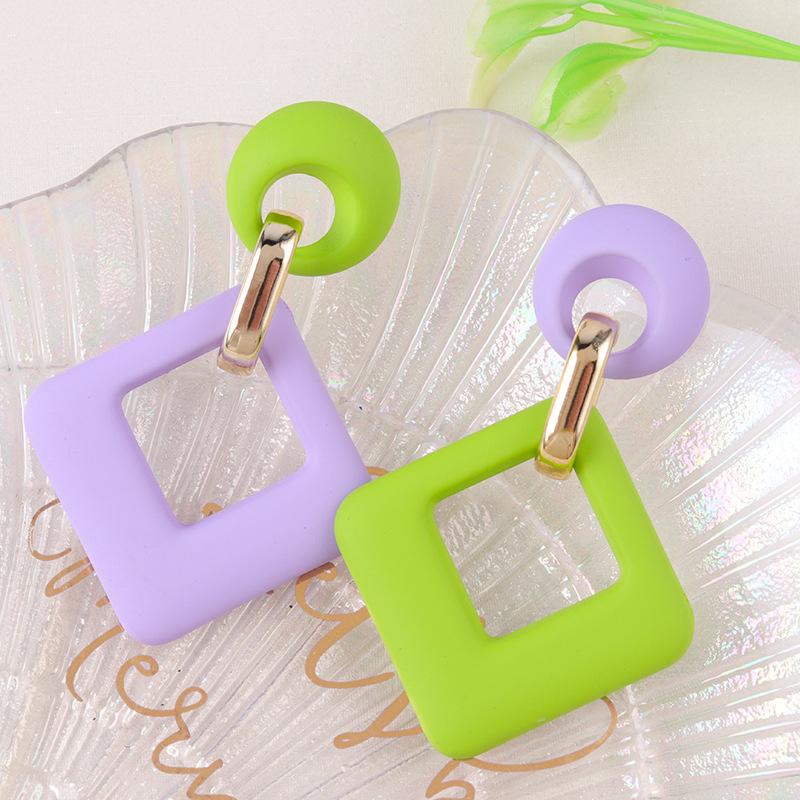 Colorful Hollow Square Earrings for Women Retro Daily Life Girl Simple Sweet Buckle Design Acrylic Earrings Party Wedding Jewelr