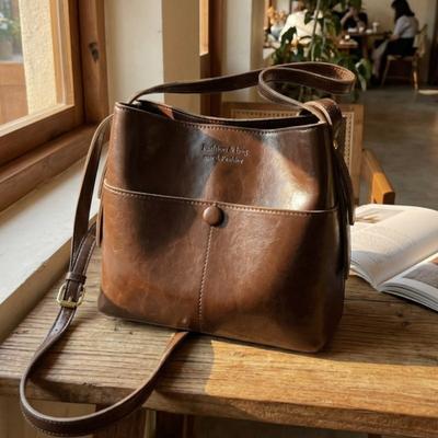 Classic Retro Leather Bucket Bag Ladies Small Crossbody Bag Adjustable Strap for Daily Commute Work and Travel