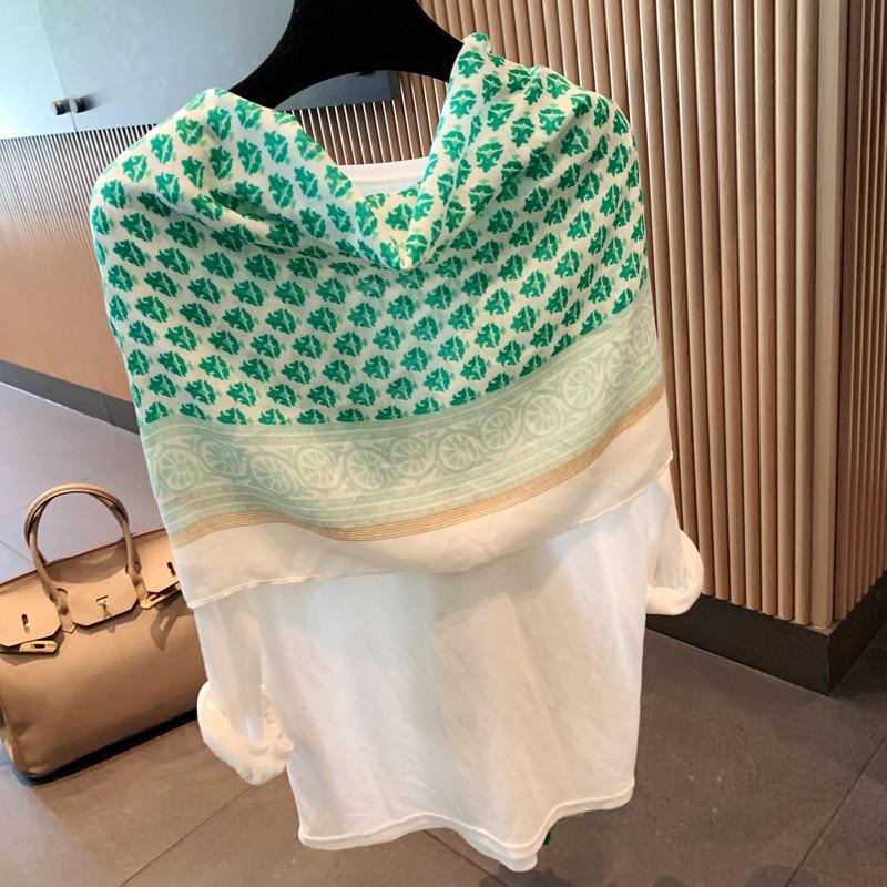 Silk scarf women's summer sunscreen shawl dual-purpose versatile fashion thin scarf travel skirt yarn large shawl