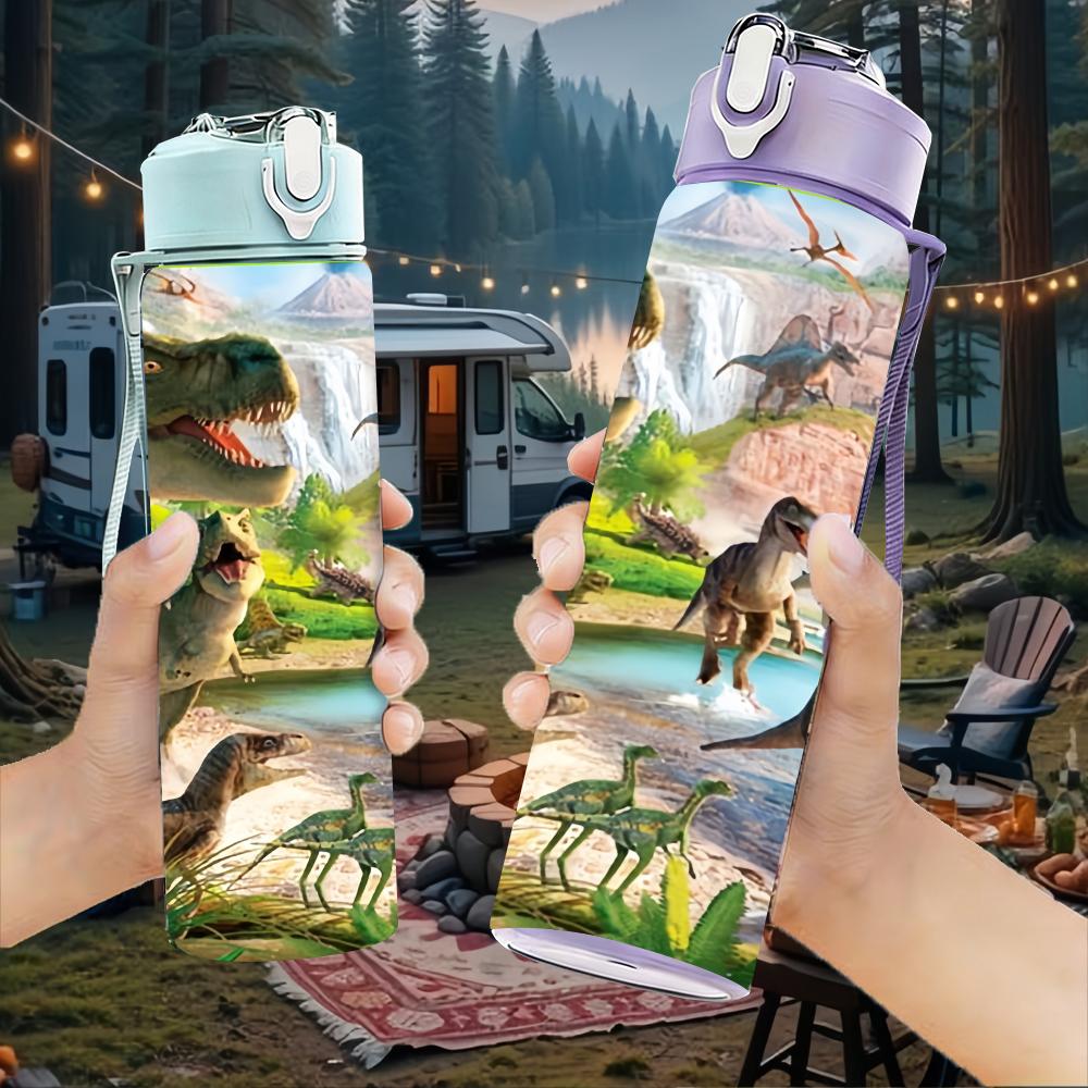1 Stück Dschungel Wild Dinosaurier Fluss Landschaftliches Layout 750ml Farbe Kunststoff Wasserflasche Auslaufsicher Klappdeckel mit Strohhalm Für Sport Büro Heimgebrauch