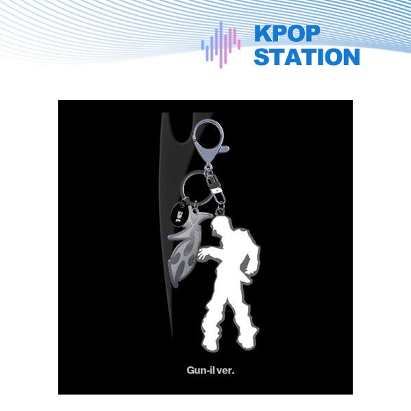 [Pre-order] XDINARY HEROES - 8th Mini Album [DEAD AND] Illustration Keyring Ver.