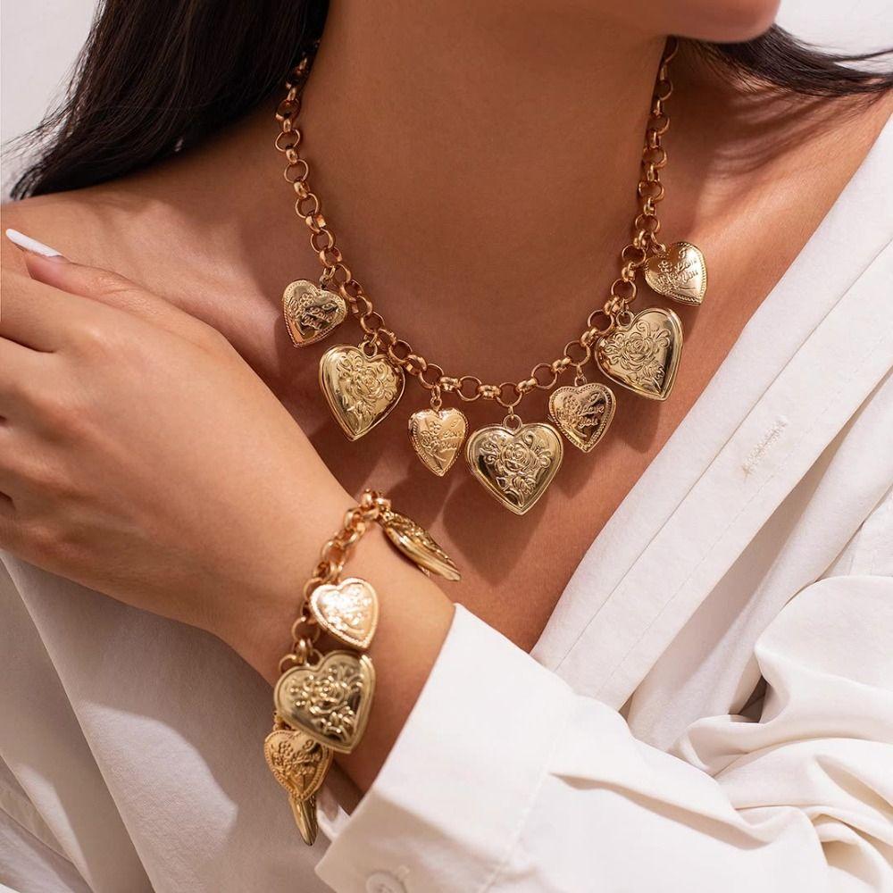Stereoscopic Metal Heart Bracelet Exaggerate Vintage Jewelry Fashion Heart Pendant Necklace  Women