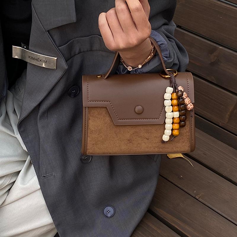 Retro Fashion Handbag Women's 2025 New High-end Casual Small Square Bag Commuter Popular Shoulder Messenger Bag