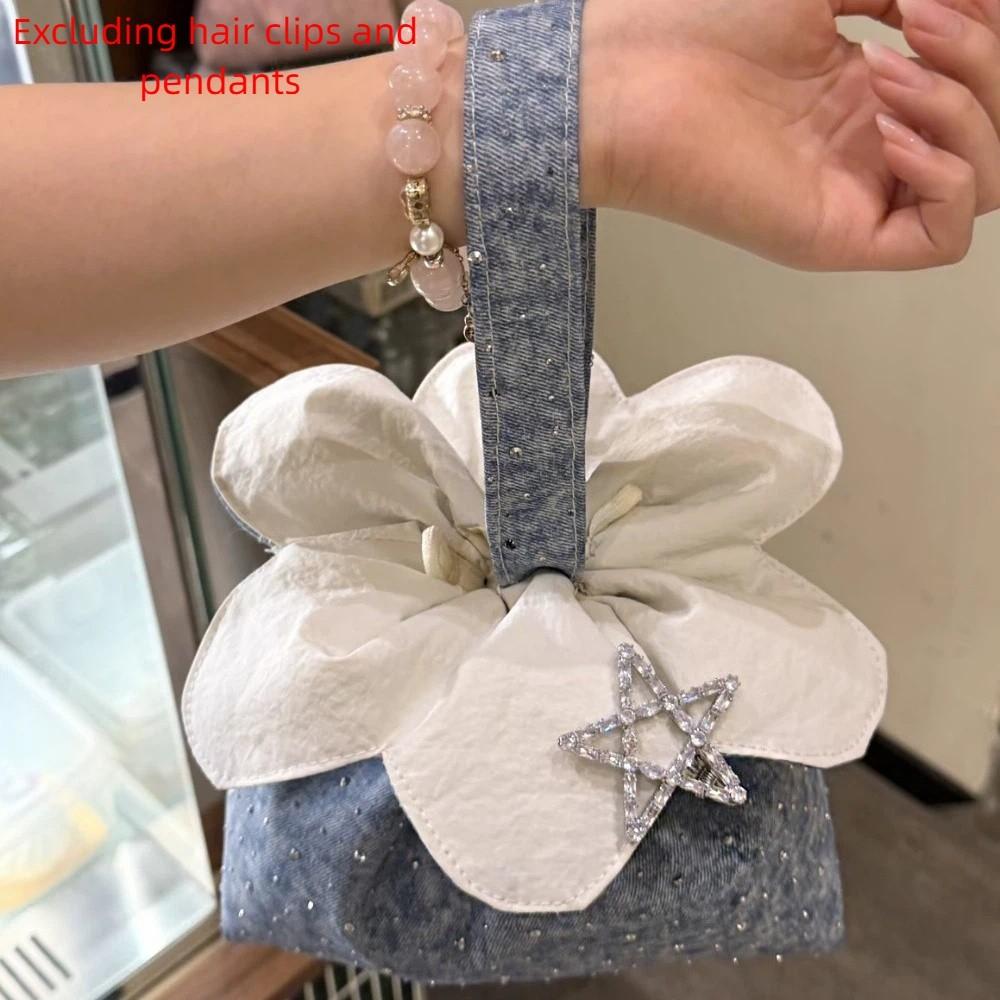 

Bundle Pocket Sparkly Star Flower Bag Korean Style Canvas Shoulder Bag Travel Style 2