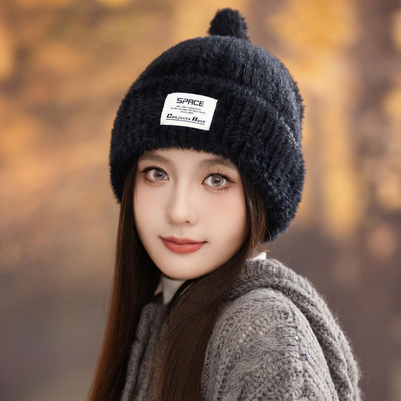 Winter Windproof Wool Hat Women's Casual Warm Plush Hat Outdoor Windproof Ear Protection Pullover Hat