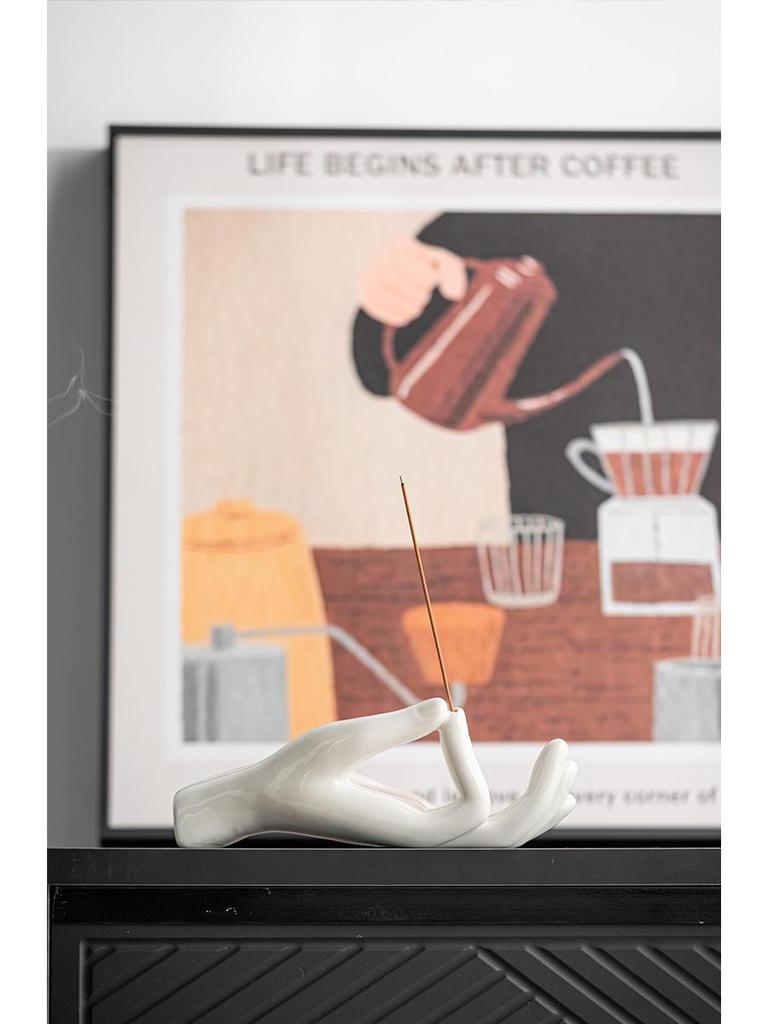Romantic Ceramic Incense Holder: Creative Desktop Ornament and Gift