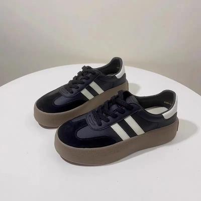 Fashion Women's Vulcanize Shoes Design Korean Round Toe Lace Up Genuine Sports Casual Women's Sneaker Shoes for Holiday Working