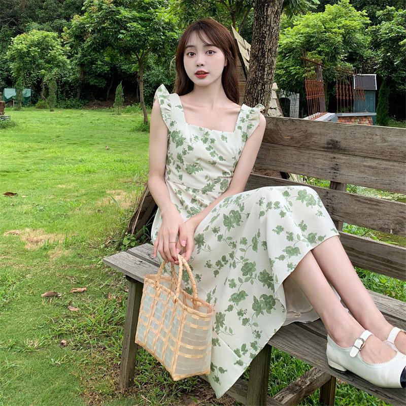 Women's French floral dress 2026 summer new square collar waist thin small fresh medium and long skirt