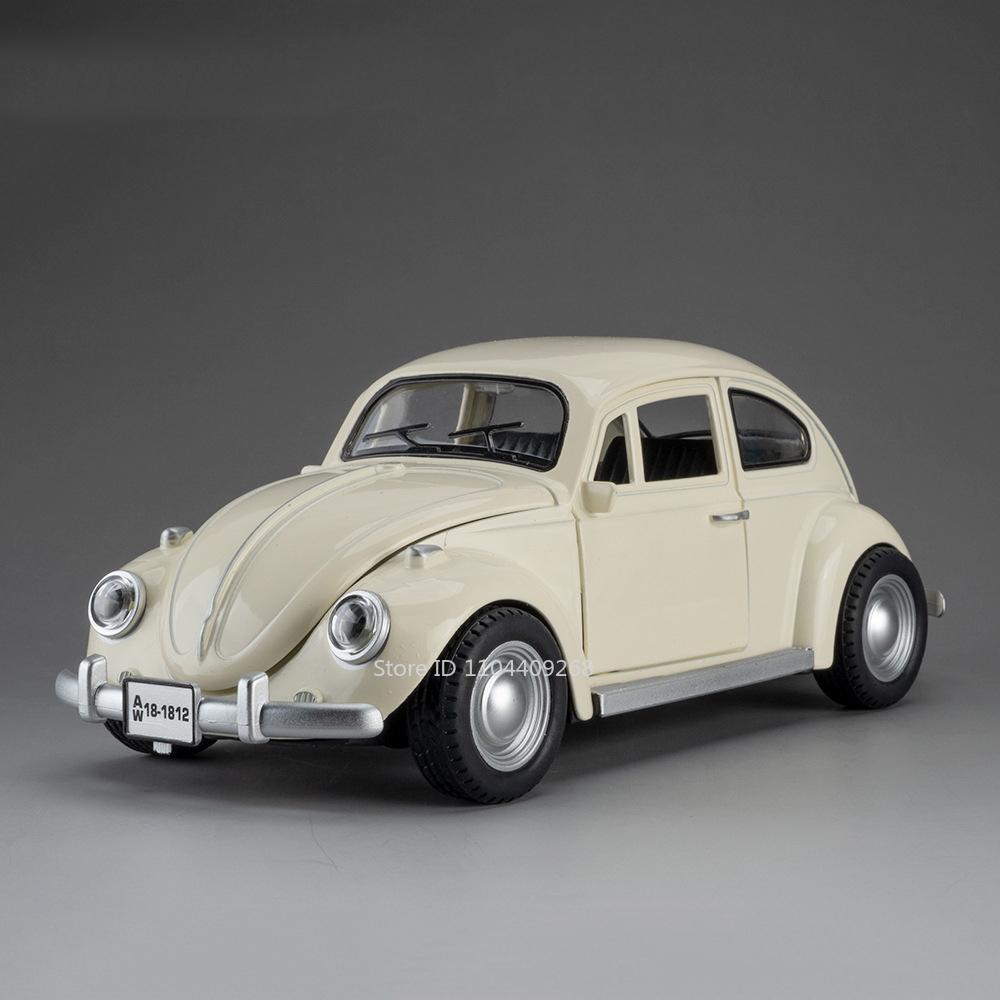 

Большой масштаб 1:18 Жук 1955 Модель автомобиля Игрушка 4 двери Открываются Оттяни назад Свет Музыка Миниатюрные модели транспортных средств Подарки мальчикам на день рождения белый