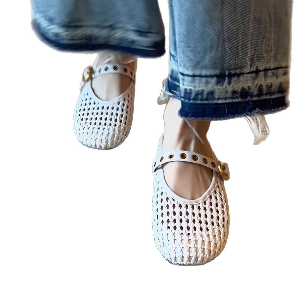 3.5Cm versatile round head woven hollow shallow mouth word with metal buckle French outer wear low heel bag head cool slippers