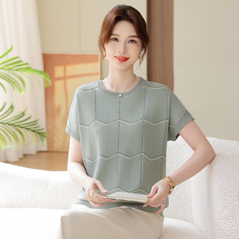 

Mom s 2026 Summer High-End Ice Silk Short-Sleeve Top - Elegant Knit T-Shirt for Middle-Aged & Elderly Women L (80-100 lbs) серый/зелёный