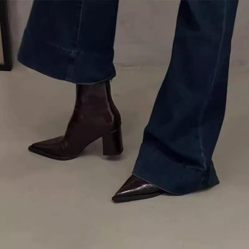 Women's Black Patent Leather Pointed Toe Ankle Boots with Chunky Heel and Back Zipper - New for Autumn/Winter 2025, High-End Martin Style.