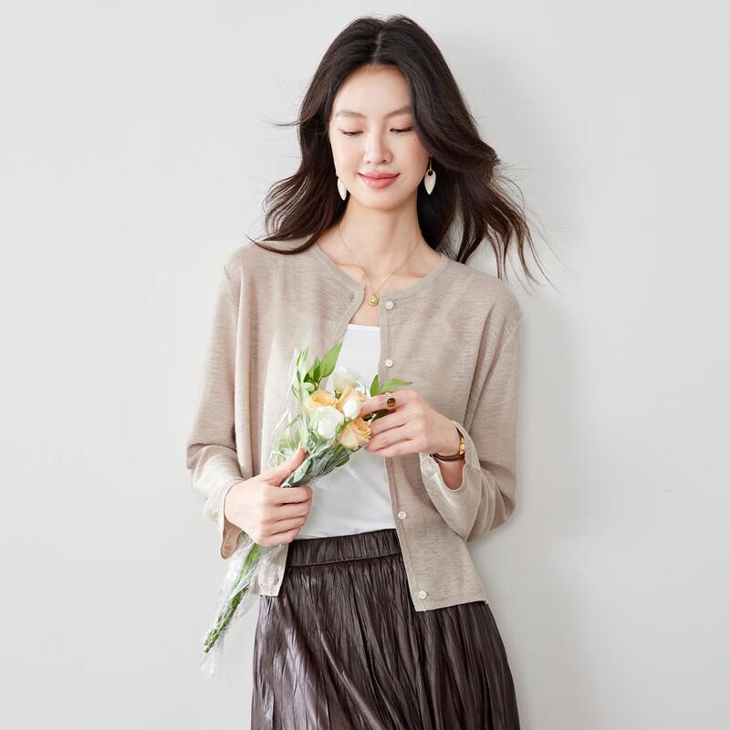 CARBAMMI Women s Round Neck Knit Cardigan M