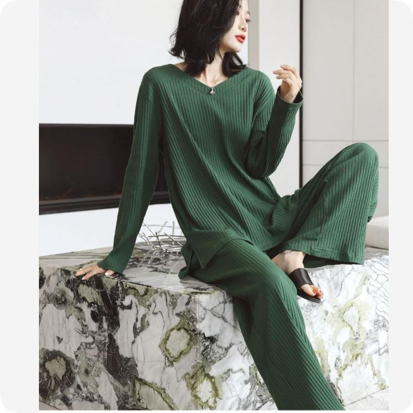Large Size Casual and Comfortable V-neck Pajamas Suit Fat Mm Autumn and Winter Can Be Worn Outside Home Service Two-piece Suit
