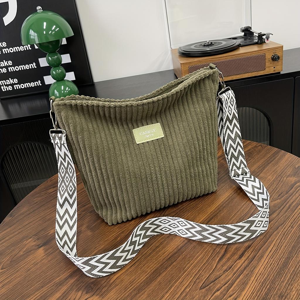 New Large Capacity Women's Shoulder Bag Solid Color Shoulder Bag Versatile Tote Commuter Bag Corduroy Bag for Women