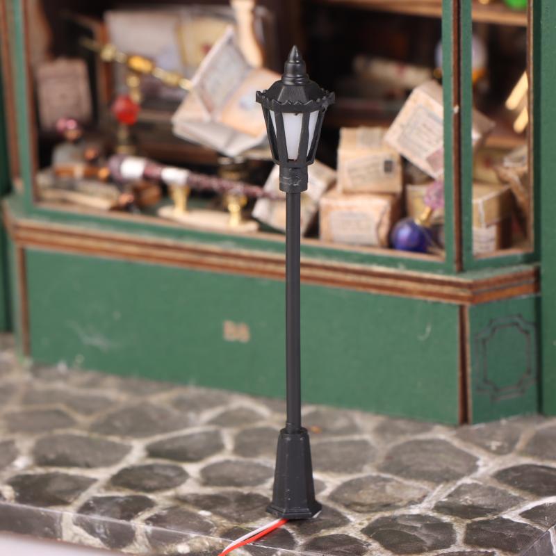 10Pcs Railway Bonsai Micro Landscape Decor For Rail And Building Layout Model Railway Lamppost Led Park Lanterns Lamps