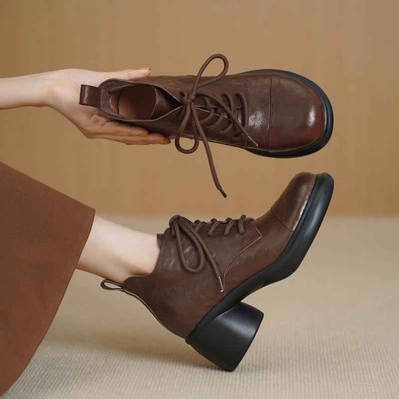 Autumn and winter sheepskin low boots women's solid color thick-soled round-head leather large-size women's boots medium heel round-head versat