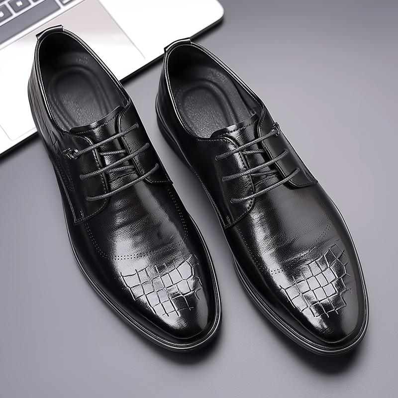 

Нове чоловіче ділове шкіряне взуття Розкішна мода Весільні туфлі для нареченого Чоловіче взуття в італійському стилі Оксфорд 44 чорний