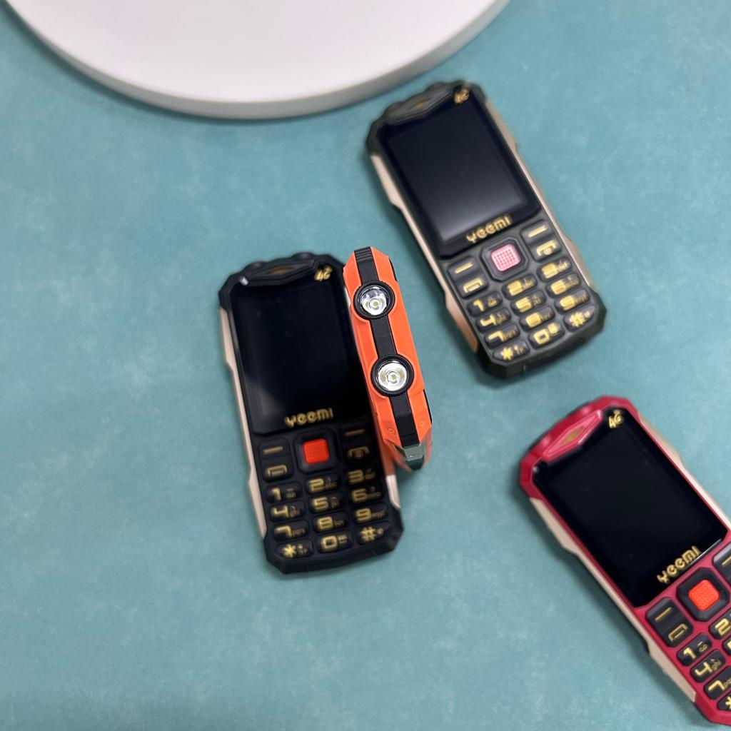 Yeemi K1+ - Teléfono móvil 4G robusto con doble tarjeta SIM, linterna, teclado grande, altavoz grande, botones de función All-netcom, para personas mayores