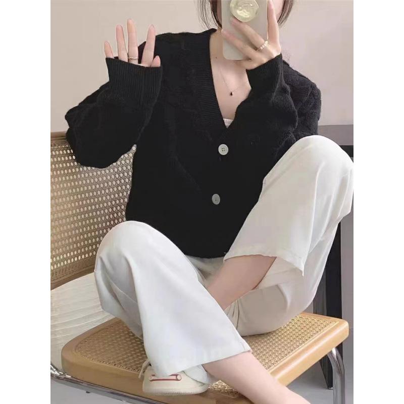 Herbst und Winter Retro Quadratischer V-Ausschnitt Einreihig Handtuchstickerei Strick Einfarbig Strickjacke Pullover Jacke