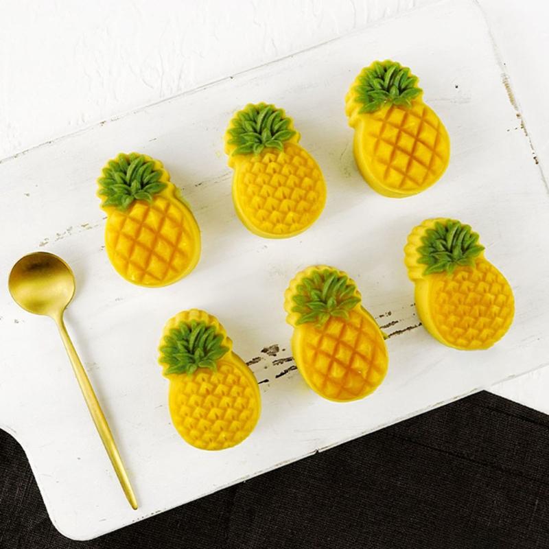 50g Plastic Material Mooncake Moulds Mooncake Stamps Cute Pineapple Shaped DIY Mooncake Gadgets for Mid-Autumn Festival