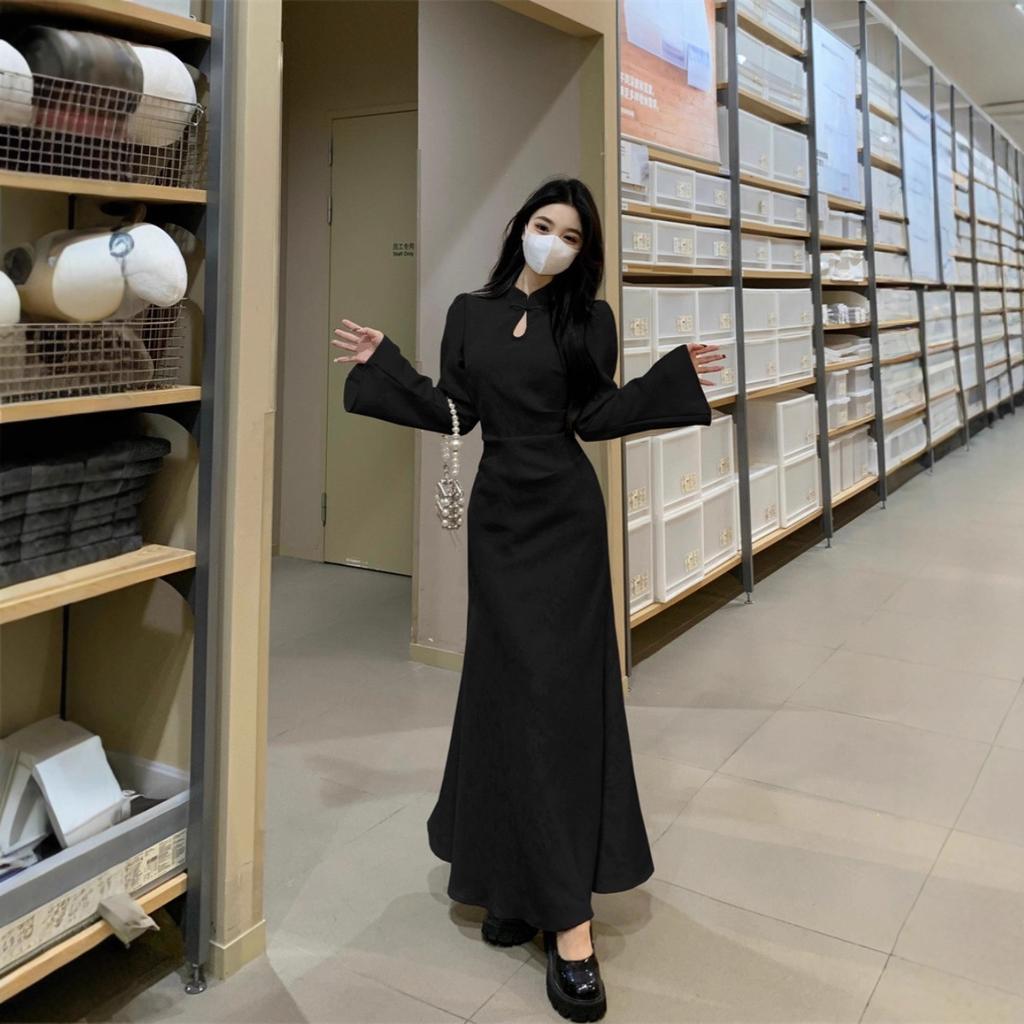 Large size French cheongsam dress women's autumn Hepburn style small black dress fat mm waist hanging skirt