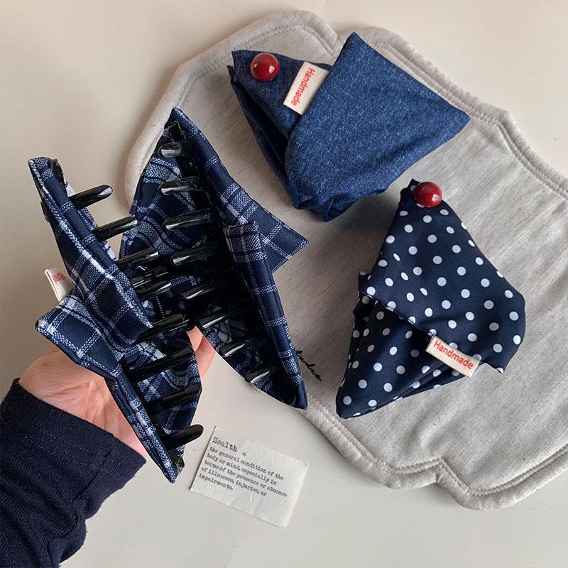 Versatile Navy Blue Polka Dot Denim Triangle Claw Clip - High-End Women's Hair Accessory