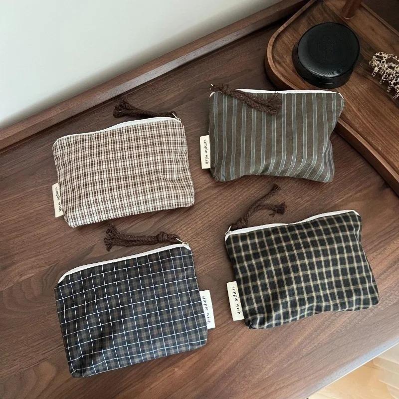 Retro Plaid Women Mini Makeup Bag Coin Purse Zipper Small Pouch Portable Female Lipstick Cosmetic Organizer Storage Bag