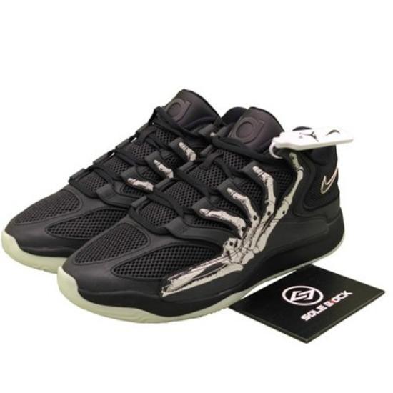 

Кроссовки для баскетбола Nike KD18 Slim Reaper EP на Хэллоуин IM1347-001 EU 44.5