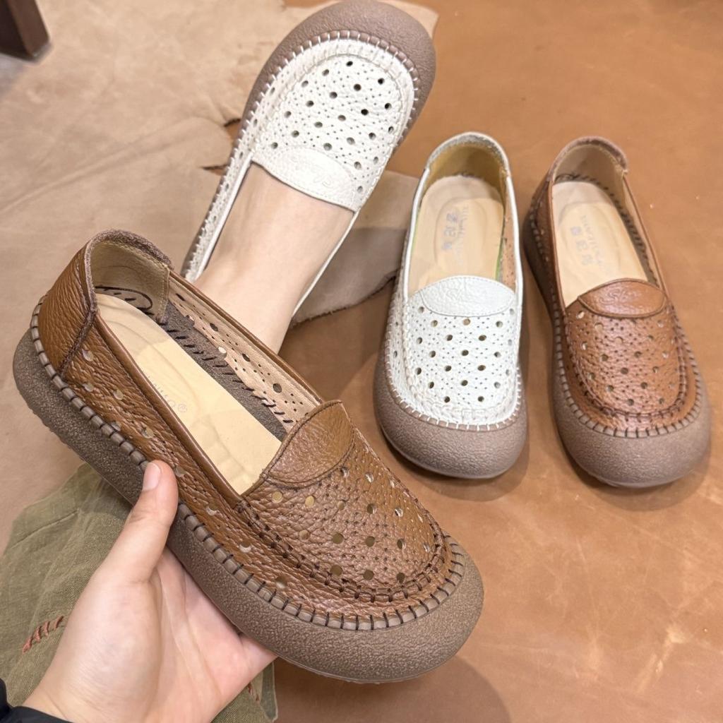 Sandals Comfort Soft Mom's Shoes Flat Sole Women's Shoes Hollow Genuine Leather Shoes Middle-aged Mother's Loafers Shoes