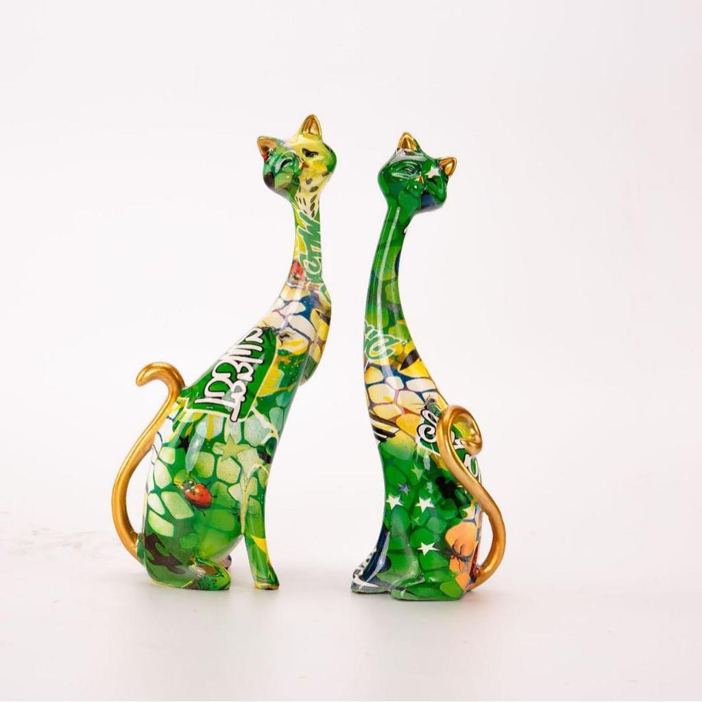 European Style Faux Wood Grain Cat Figurine - Valentine's Day Resin Craft Decor